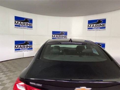 Used 2024 Chevrolet Malibu LT image 9