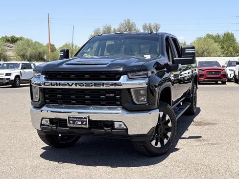 Used 2020 Chevrolet Silverado 2500 LT w/ All Star Edition AWD/4WD image 3
