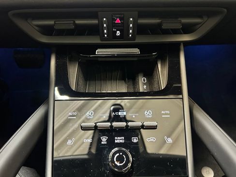Certified 2026 Porsche Cayenne Coupe AWD/4WD image 18