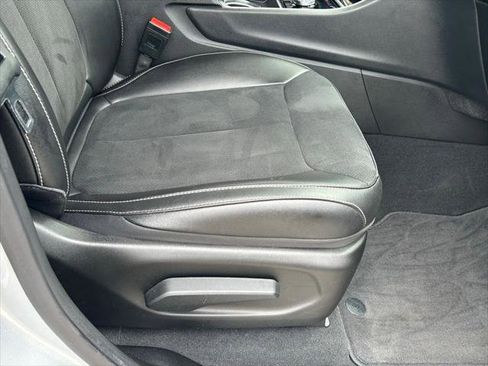 Certified 2024 Jeep Grand Cherokee Altitude image 35