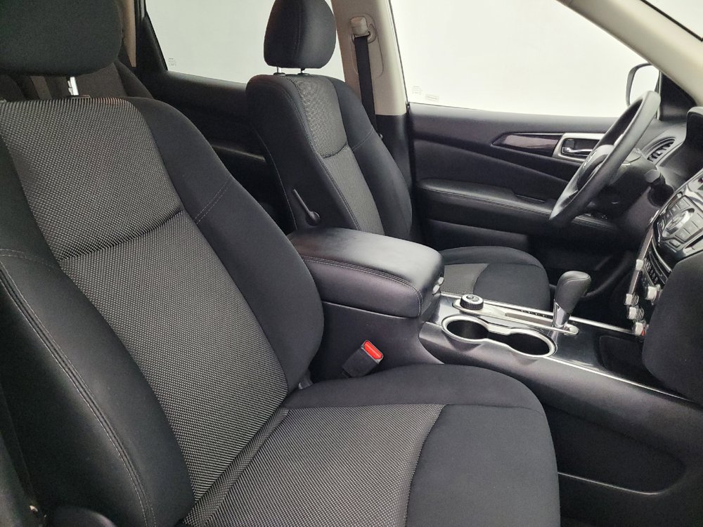 Used 2019 Nissan Pathfinder S AWD/4WD image 21