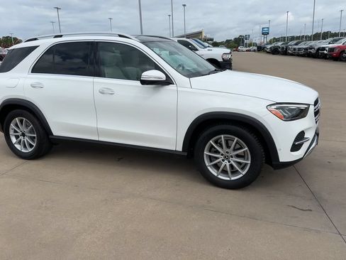 Used 2025 Mercedes-Benz GLE 350 4MATIC image 9