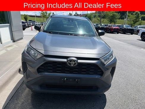 Used 2021 Toyota RAV4 LE AWD/4WD image 13