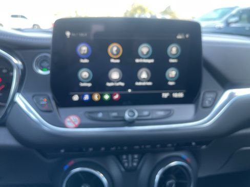 Used 2025 Chevrolet Blazer LT image 22