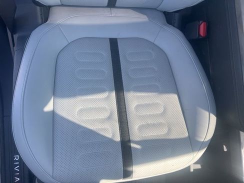 Used 2023 Rivian R1S Adventure image 20