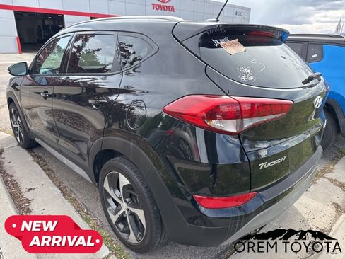 Used 2017 Hyundai Tucson Sport w/ Cargo Package FWD image 3