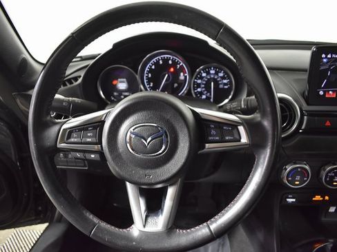 Used 2019 MAZDA MX-5 Miata RF Grand Touring image 13