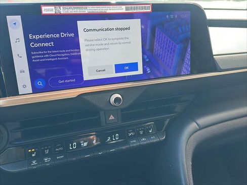 Certified 2025 Toyota Crown Signia AWD/4WD image 21