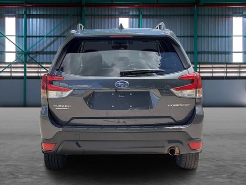 Used 2021 Subaru Forester Limited AWD/4WD image 4
