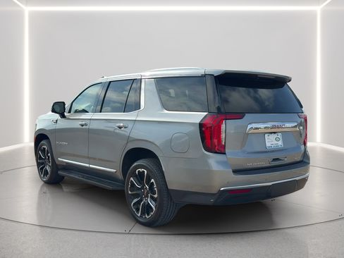 Used 2023 GMC Yukon SLT w/ SLT Luxury Package RWD image 7