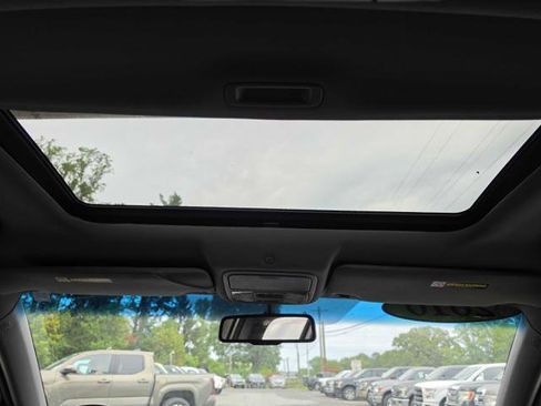 Used 2010 Honda Odyssey EX-L image 24