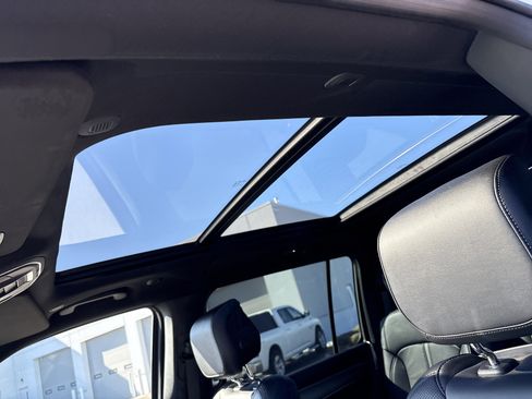 Used 2024 Jeep Wagoneer Series II image 18