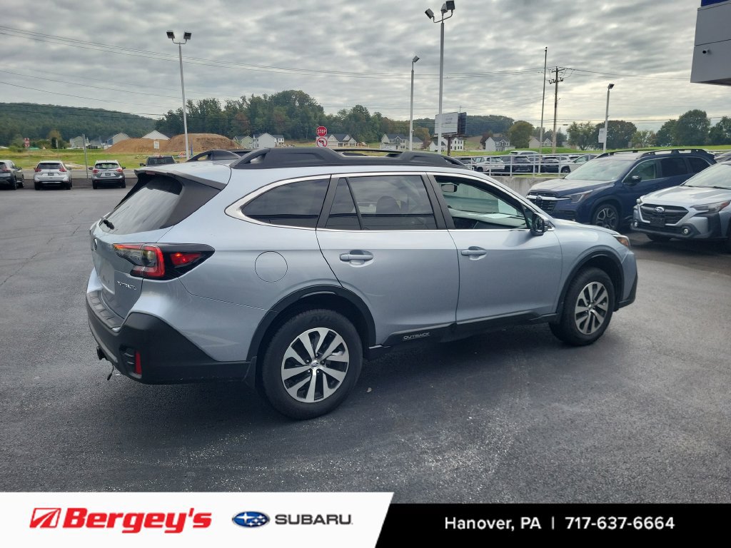 Used 2022 Subaru Outback Premium AWD/4WD image 4