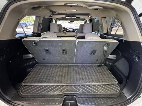 Used 2017 Honda Pilot Touring image 60