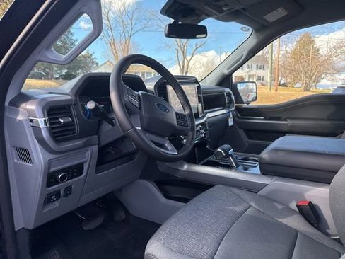 New 2025 Ford F150 Lightning XLT image 7