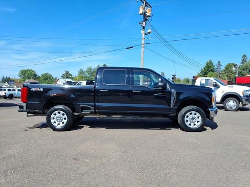 Used 2024 Ford F250 XLT image 7
