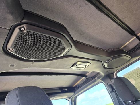 Used 2021 Jeep Wrangler Unlimited Sport AWD/4WD image 19