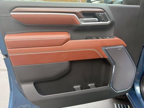 New 2026 GMC Sierra 2500 Denali Ultimate image 7