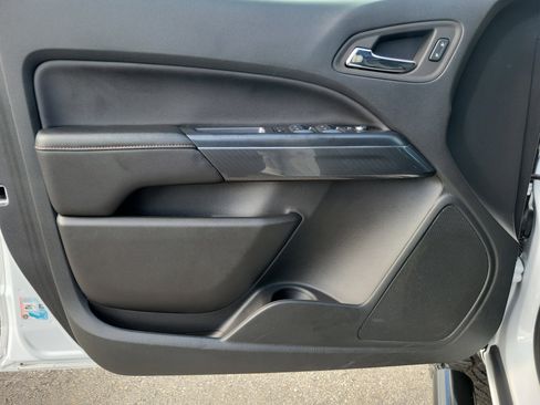 Used 2022 GMC Canyon AT4 w/ Trailering Package image 22