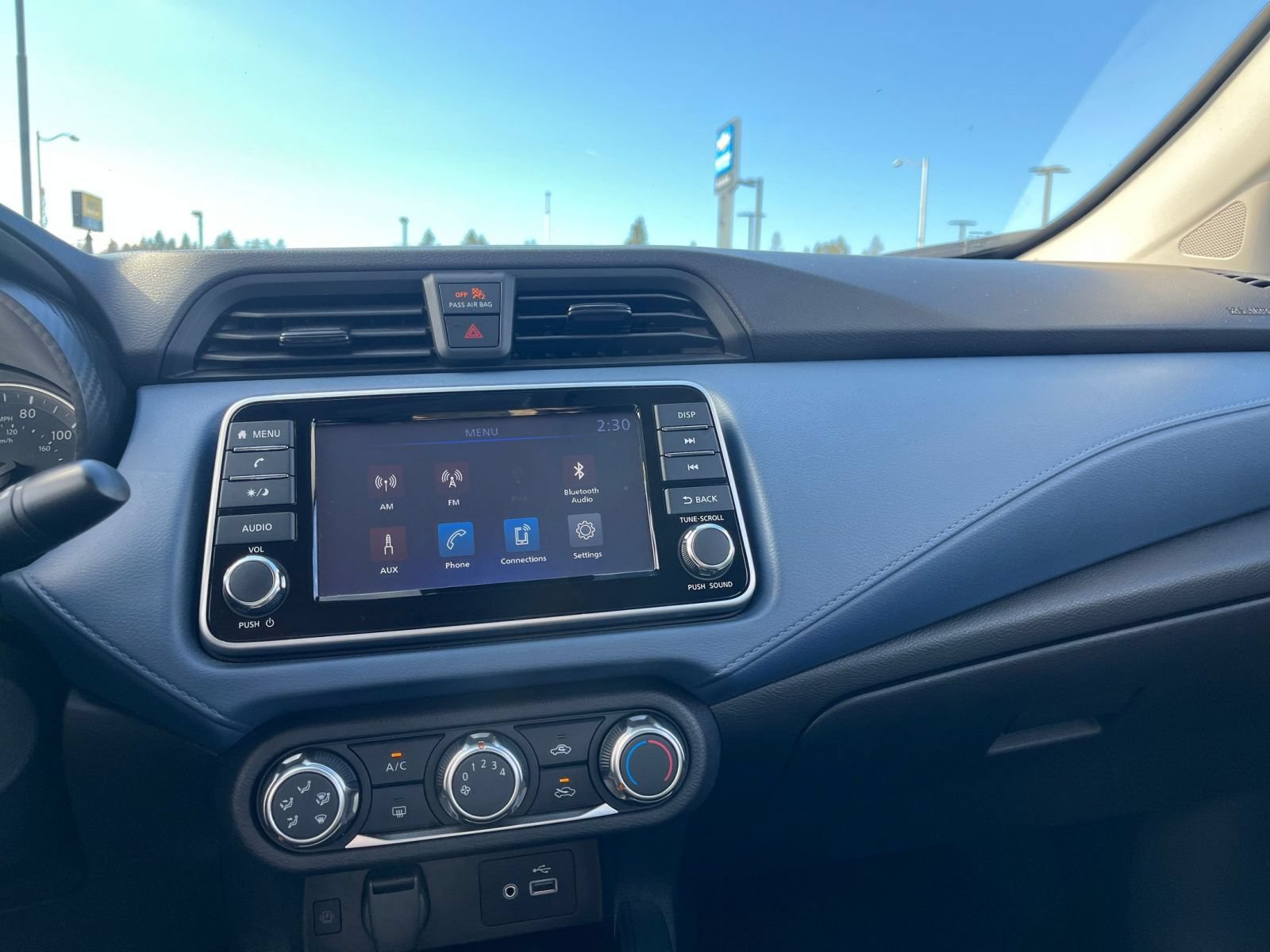 Used 2025 Nissan Versa SV FWD image 19