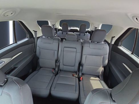 Certified 2026 Ford Explorer Active AWD/4WD image 13