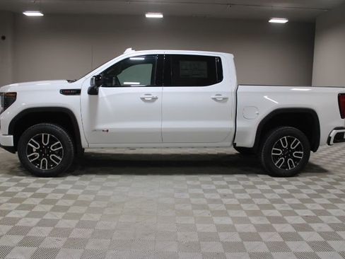 New 2026 GMC Sierra 1500 AT4 w/ Technology Package AWD/4WD image 9