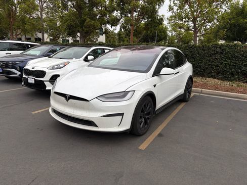 Used 2023 Tesla Model X AWD/4WD image 1