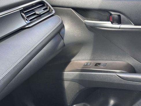 Used 2024 Toyota Camry SE FWD image 27