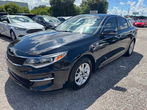 Used 2018 Kia Optima LX FWD image 3