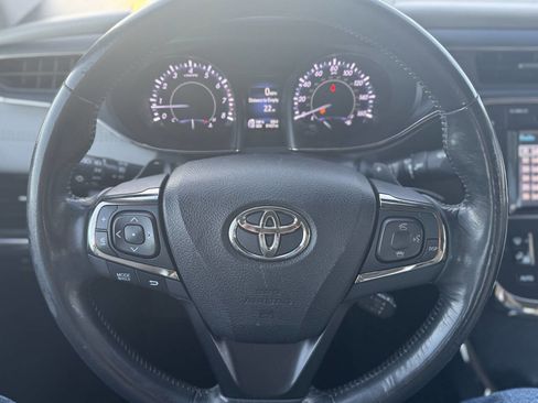 Used 2015 Toyota Avalon XLE Touring image 11