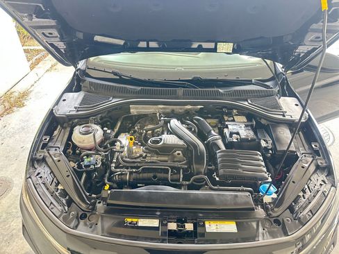 Used 2025 Volkswagen Jetta SE image 32