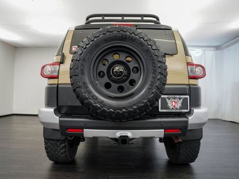Used 2013 Toyota FJ Cruiser 4WD w/ Upgrade Pkg image 35