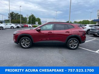 Used 2025 Chevrolet Trax LT FWD video 2