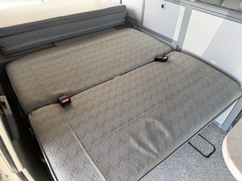Used 1995 Volkswagen Eurovan Camper FWD image 32