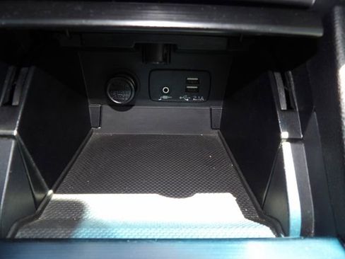 Used 2019 Subaru Outback 2.5i AWD/4WD image 24