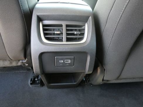Used 2020 Chevrolet Blazer LT AWD/4WD image 16