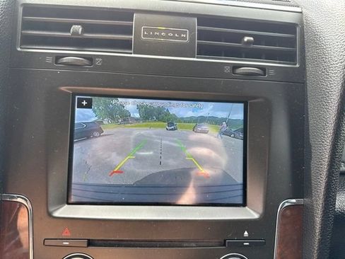 Used 2017 Lincoln Navigator Select AWD/4WD image 22