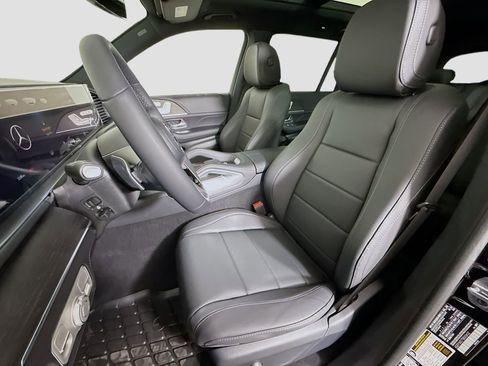 New 2026 Mercedes-Benz GLS 450 4MATIC image 22