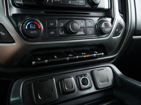 Used 2015 Chevrolet Silverado 1500 LTZ Z71 w/ Midnight Edition AWD/4WD image 29