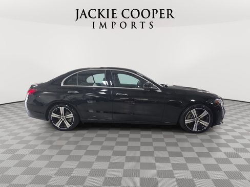 Certified 2025 Mercedes-Benz C 300 4MATIC Sedan image 4