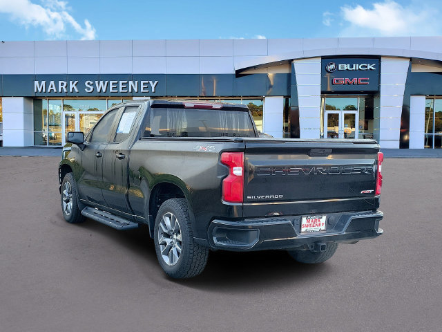 Used 2020 Chevrolet Silverado 1500 RST w/ RST Value Package AWD/4WD image 31