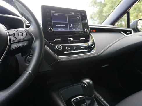 Used 2022 Toyota Corolla SE FWD image 34