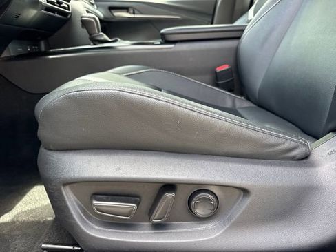 Used 2025 Toyota Camry SE FWD image 14