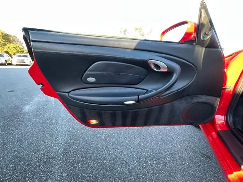 Used 2000 Porsche 911 Cabriolet image 12