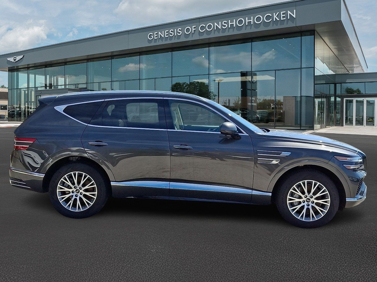 Certified 2025 Genesis GV80 2.5T Standard AWD/4WD image 7