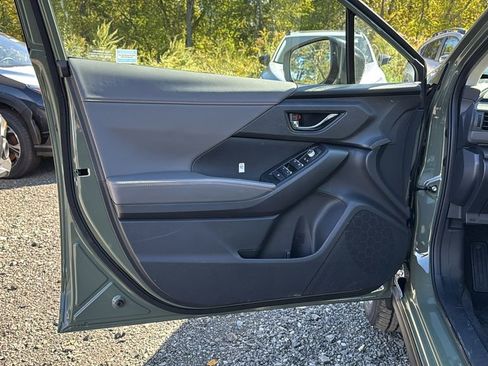 New 2025 Subaru Crosstrek 2.5i Limited image 6