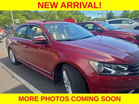 Used 2017 Volkswagen Passat 1.8T SE FWD image 2