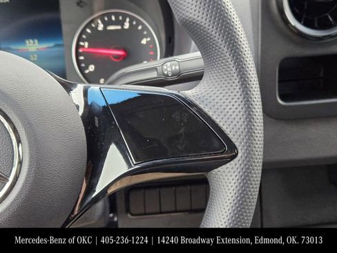 Used 2025 Mercedes-Benz Sprinter 2500 image 29