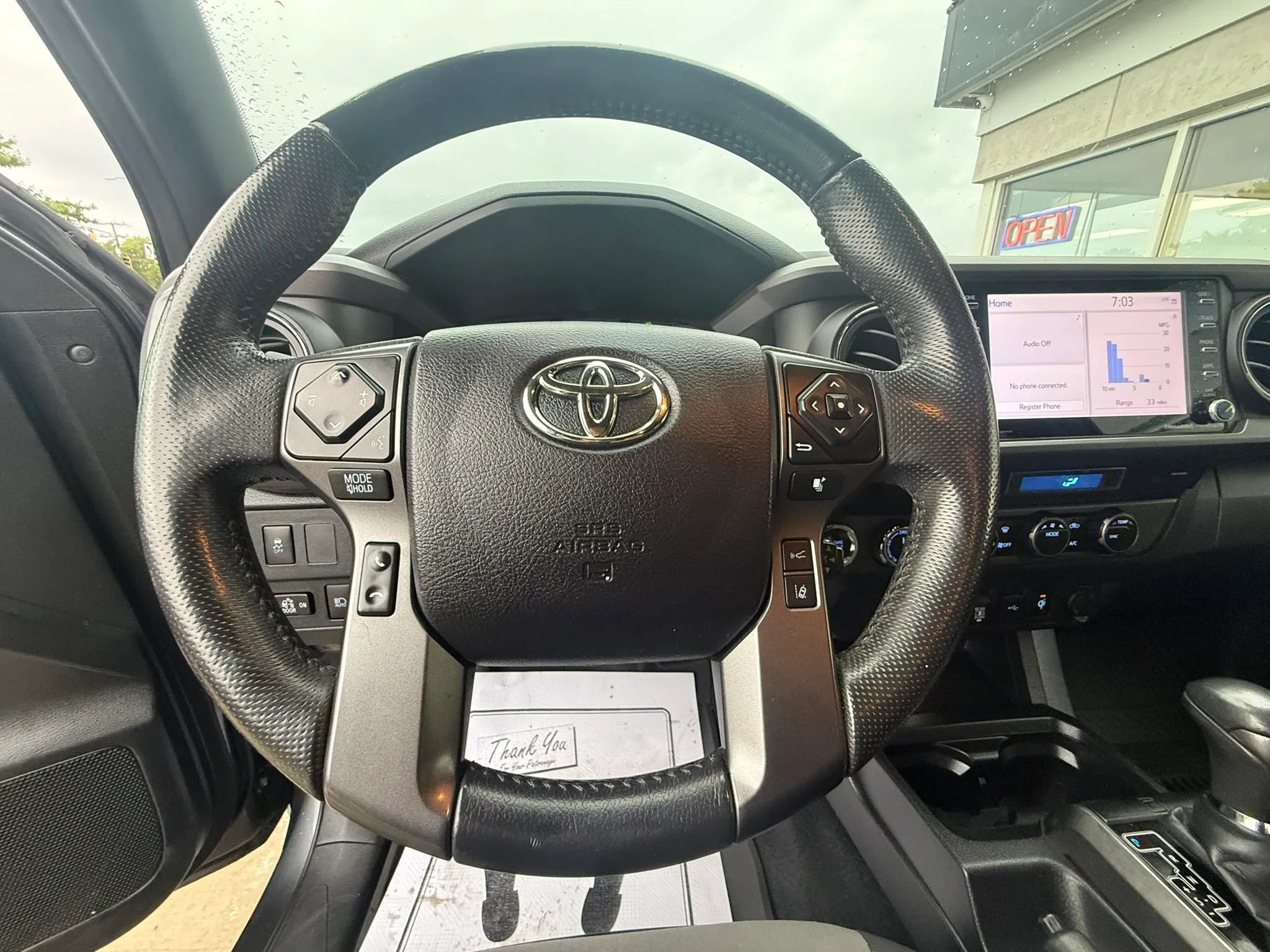 Used 2022 Toyota Tacoma TRD Off-Road AWD/4WD image 15