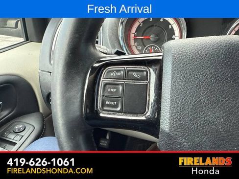 Used 2018 Dodge Grand Caravan SXT FWD image 17